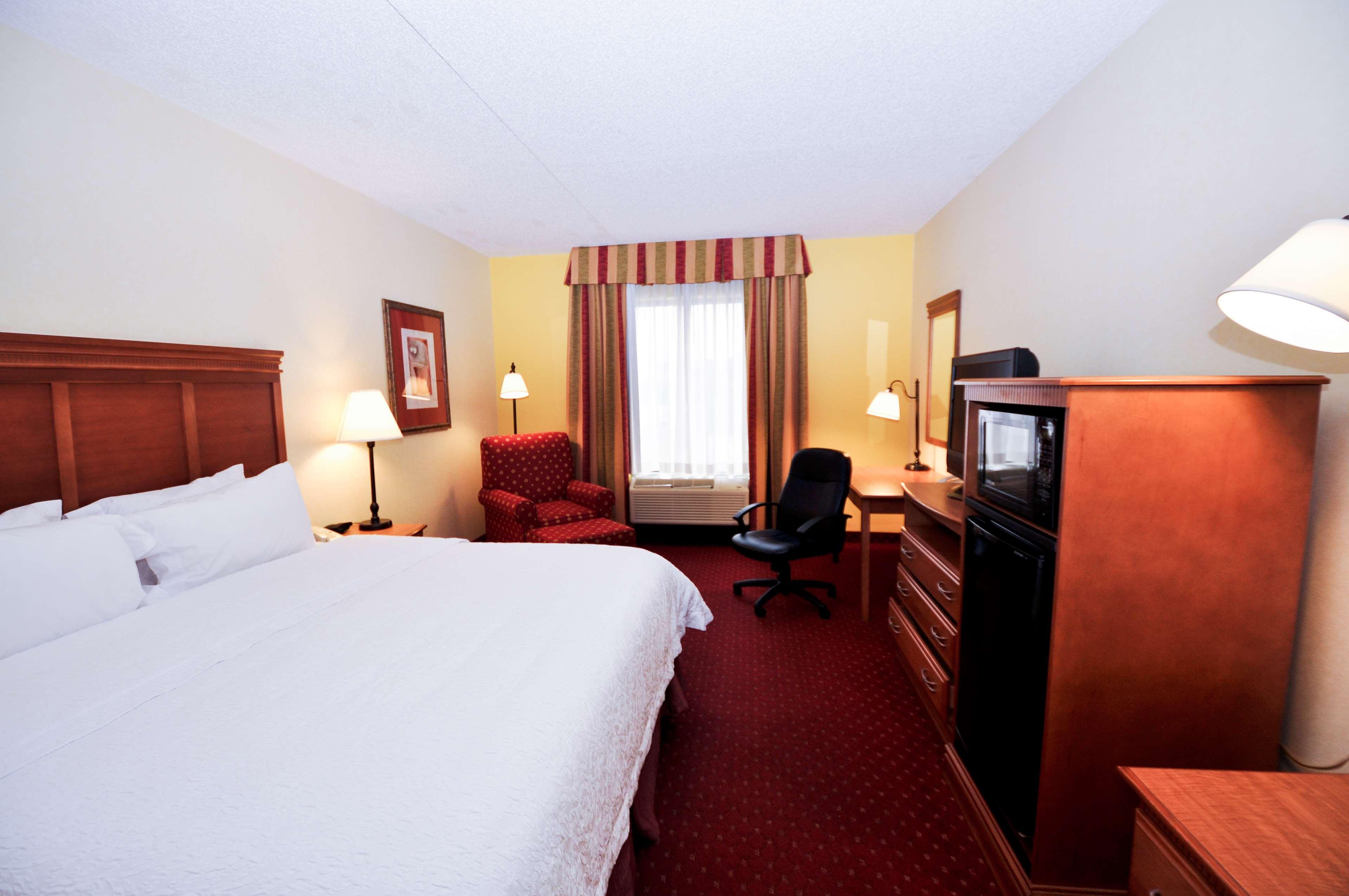 Hampton Inn & Suites Louisville East Ngoại thất bức ảnh