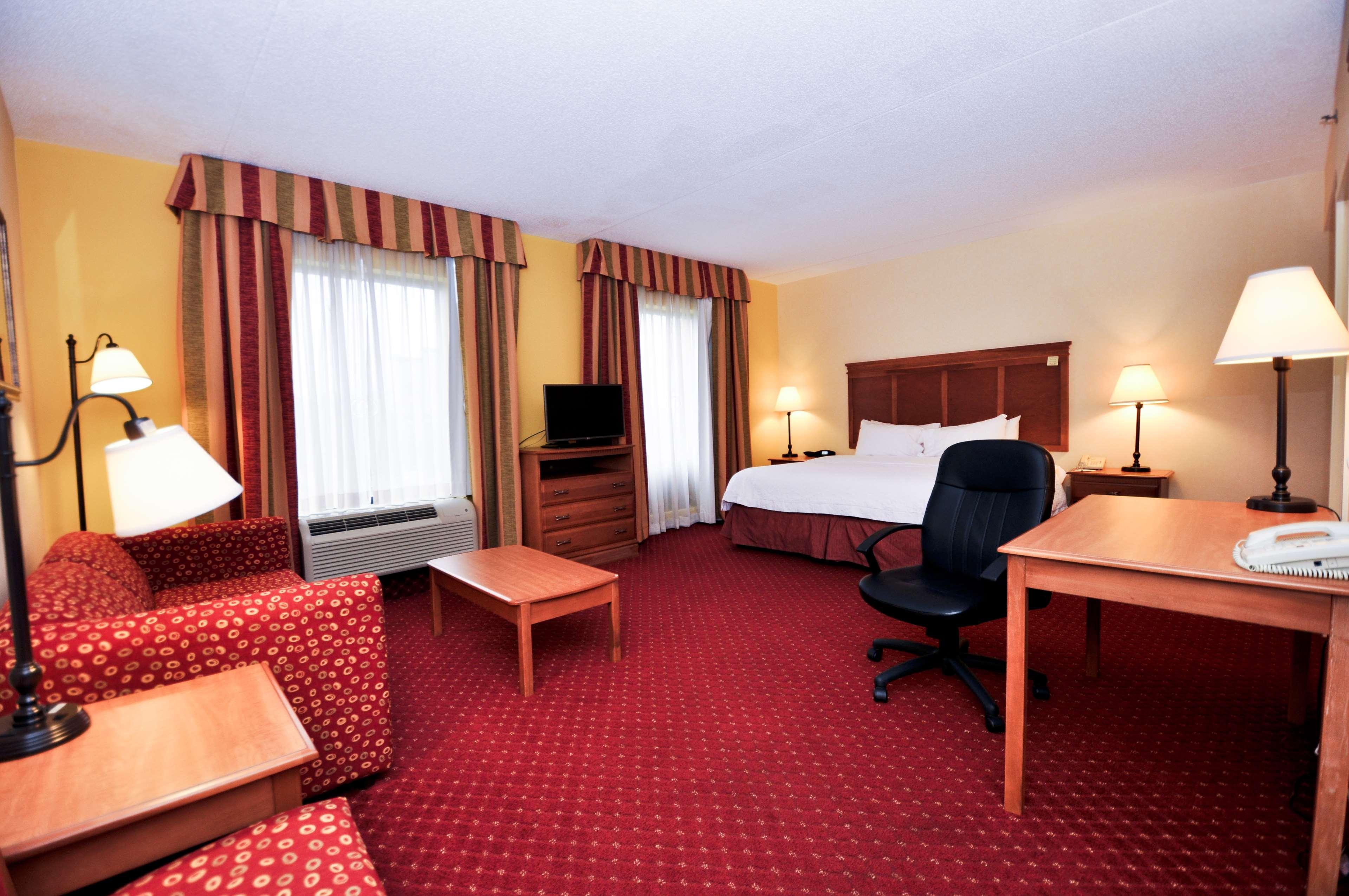 Hampton Inn & Suites Louisville East Ngoại thất bức ảnh