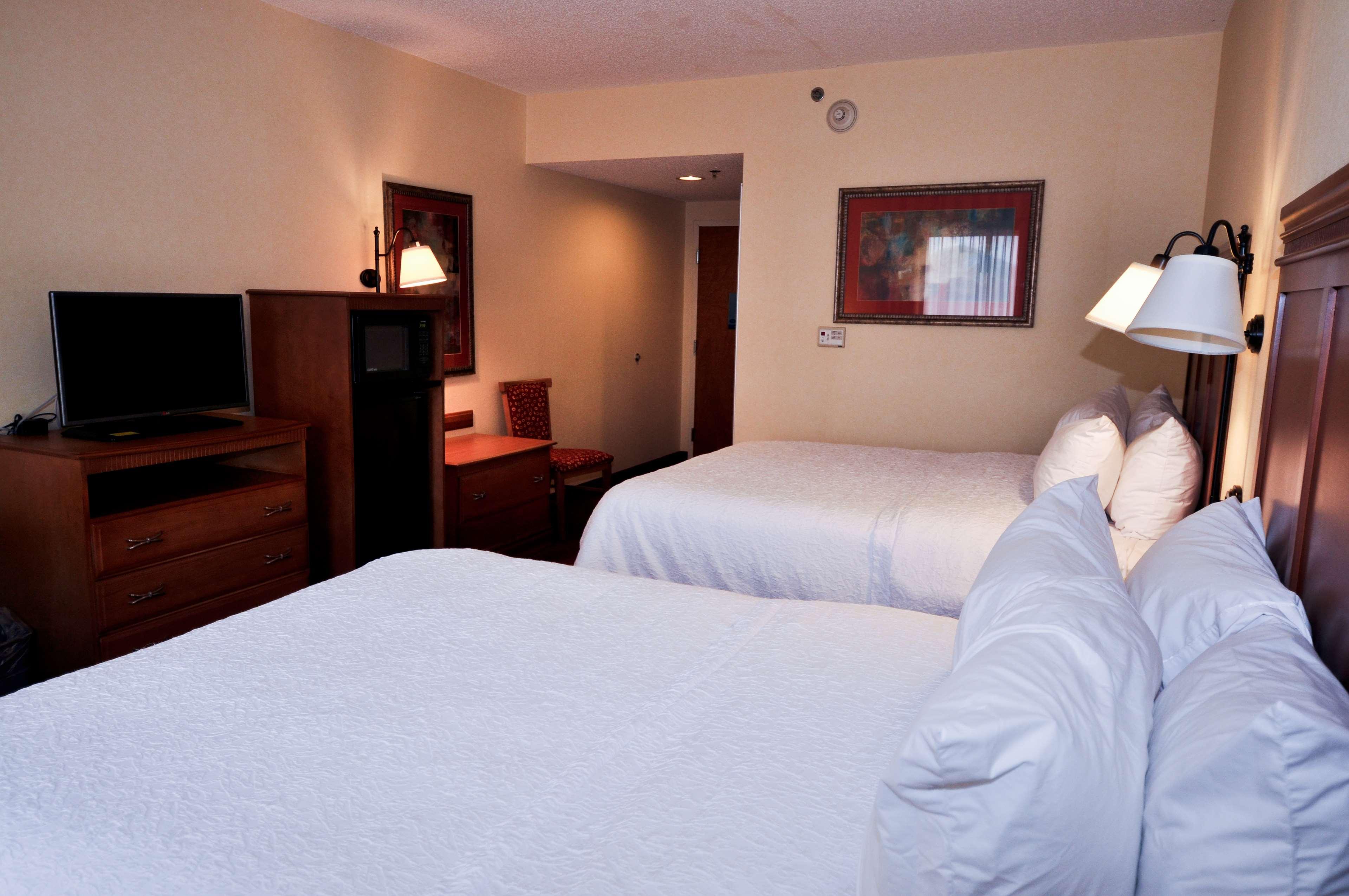 Hampton Inn & Suites Louisville East Ngoại thất bức ảnh