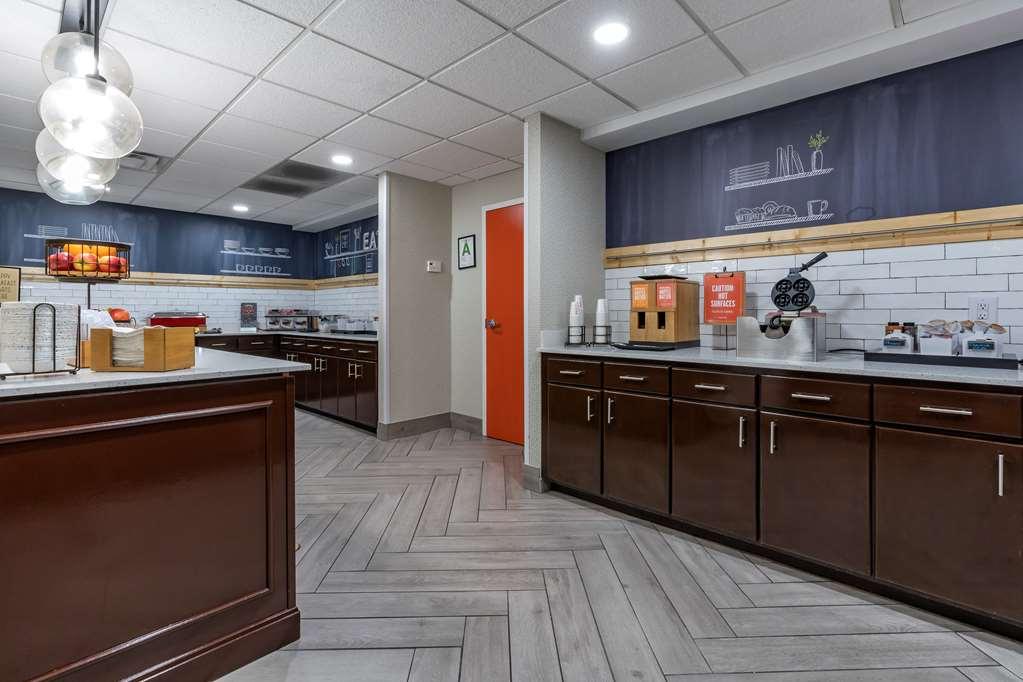 Hampton Inn & Suites Louisville East Ngoại thất bức ảnh