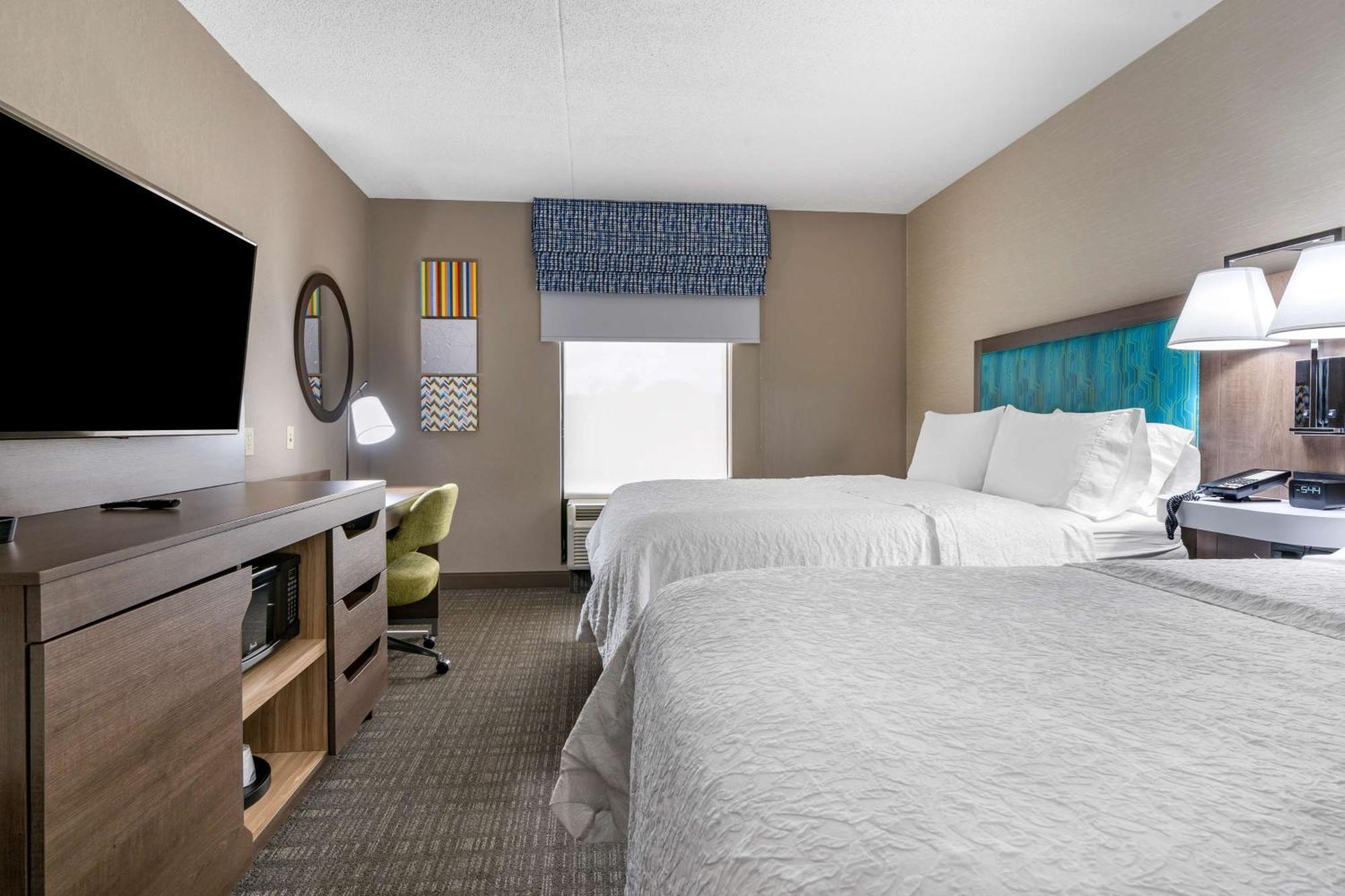 Hampton Inn & Suites Louisville East Ngoại thất bức ảnh