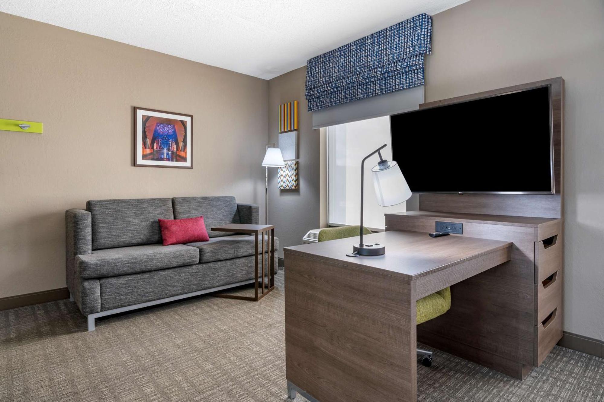 Hampton Inn & Suites Louisville East Ngoại thất bức ảnh