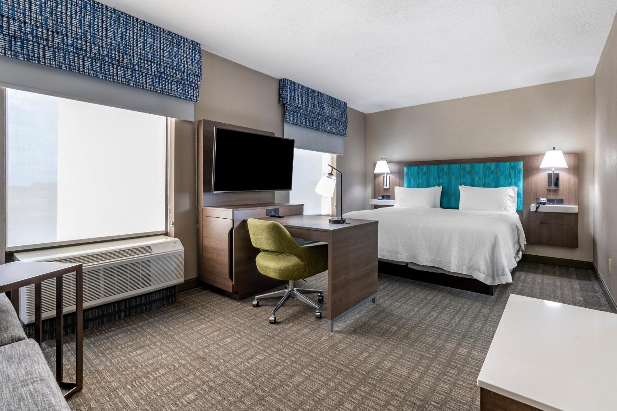 Hampton Inn & Suites Louisville East Ngoại thất bức ảnh